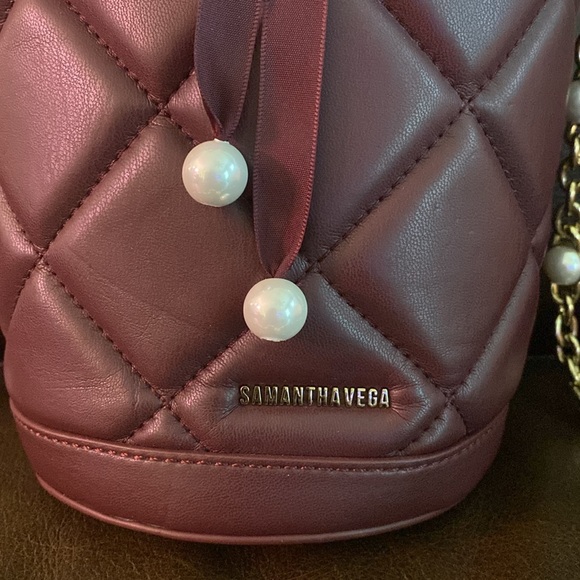 Samantha Vega bucket bag - Picture 2 of 8